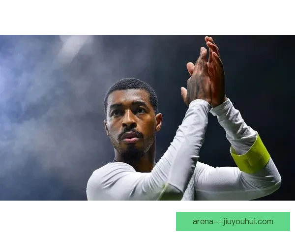 巴黎圣日耳曼确认金彭贝因伤再次缺席新赛季揭幕战