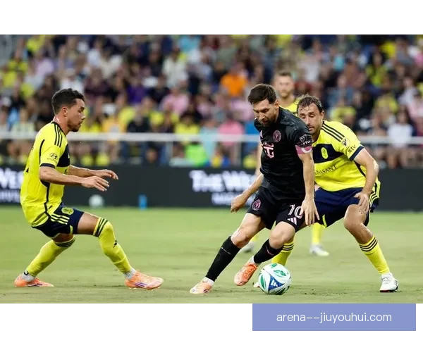 梅西替补登场上演惊艳帽子戏法 帮助球队逆转取胜