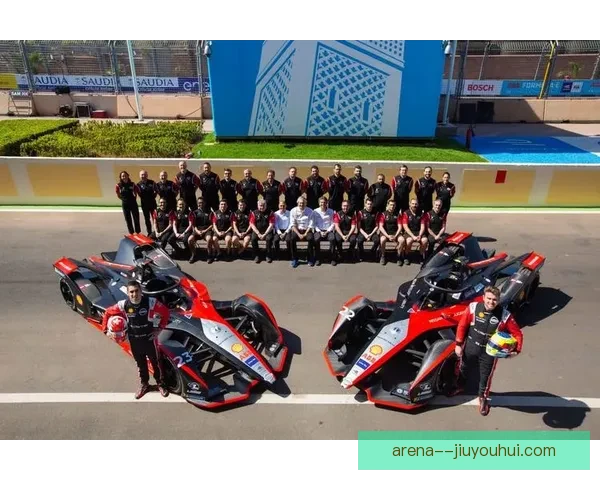 迈阿密国际勇夺2024赛季常规赛冠军展现强劲实力和团队合作精神 迈阿密国际勇夺2024赛季常规赛冠军展现强劲实力和团队合作精神